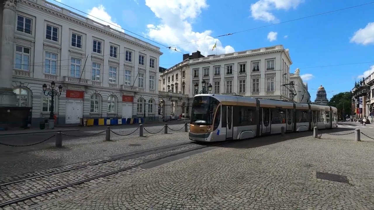 Bombardier Flexity Outlook Cityrunner
