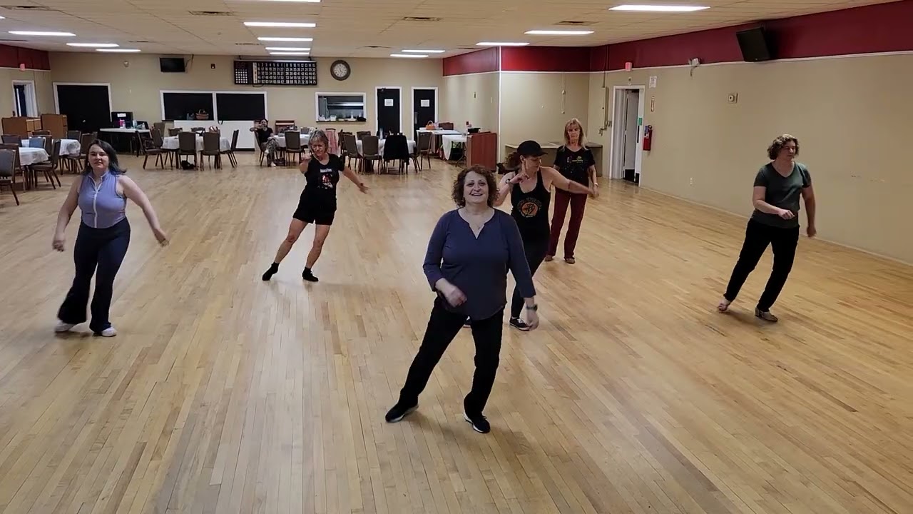 Perfect To Me line dance by Johanna Barnes (demo)