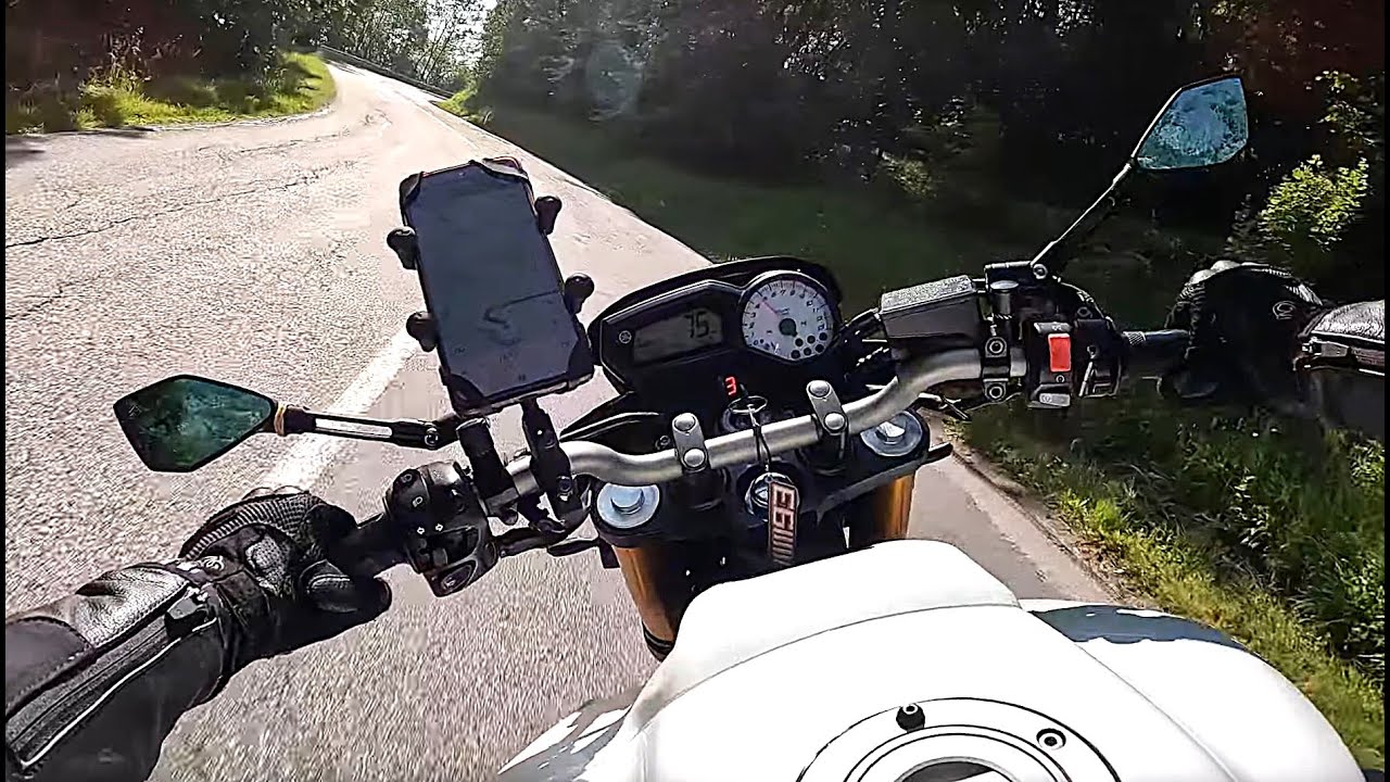 YAMAHA FZ8 - Dominator GP Exhaust - Col du Télégraphe (1)