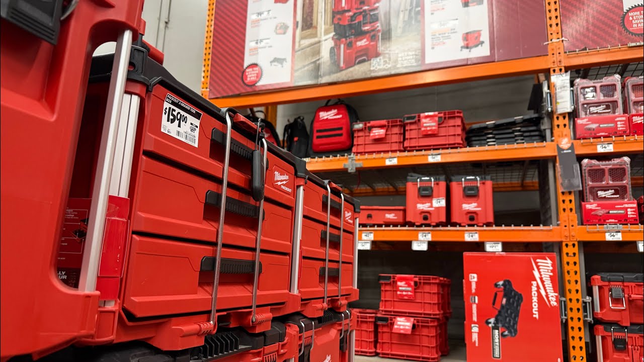 Milwaukee pack out selection ! HOME DEPOT 