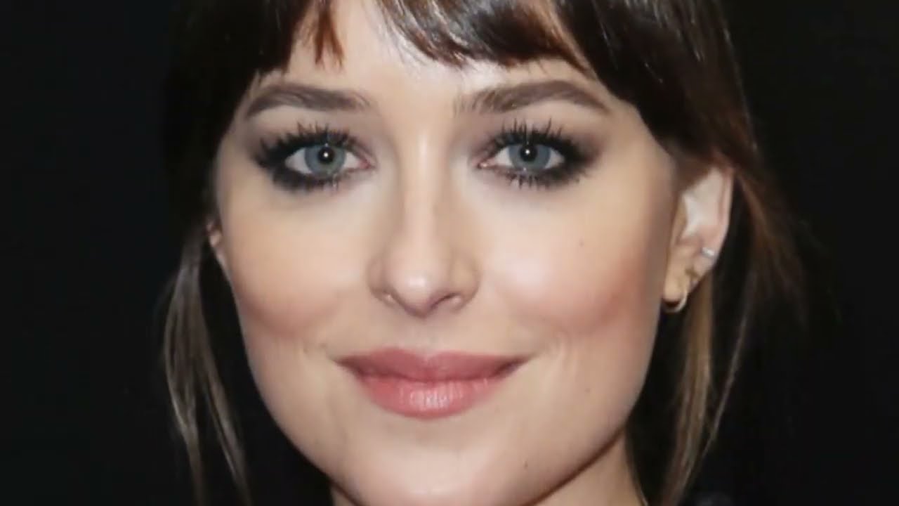 39 Beautiful Pictures Of Dakota Johnson 2022 - 2023 (Actress, Producer, Model)