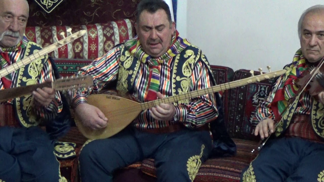AHİ YARAN DERNEĞİ ÇANKIRI TÜRKÜLERİ EVLERİNİN ÖNÜ YALDIZ PİYADE MEHMET BAYRAKTAR