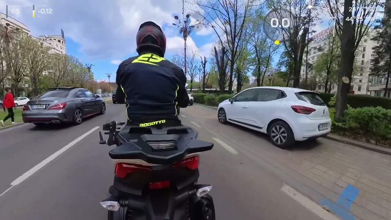 Yamaha Tricity 300,Triumph Tiger 900 GT,KTM Duke 390,Suzuki Boulevard