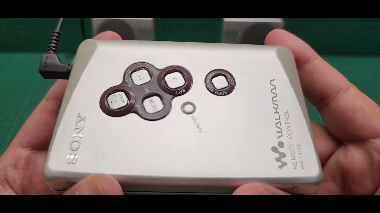 Sony WM-EX506 Personal cassette player Walkman review | inside look