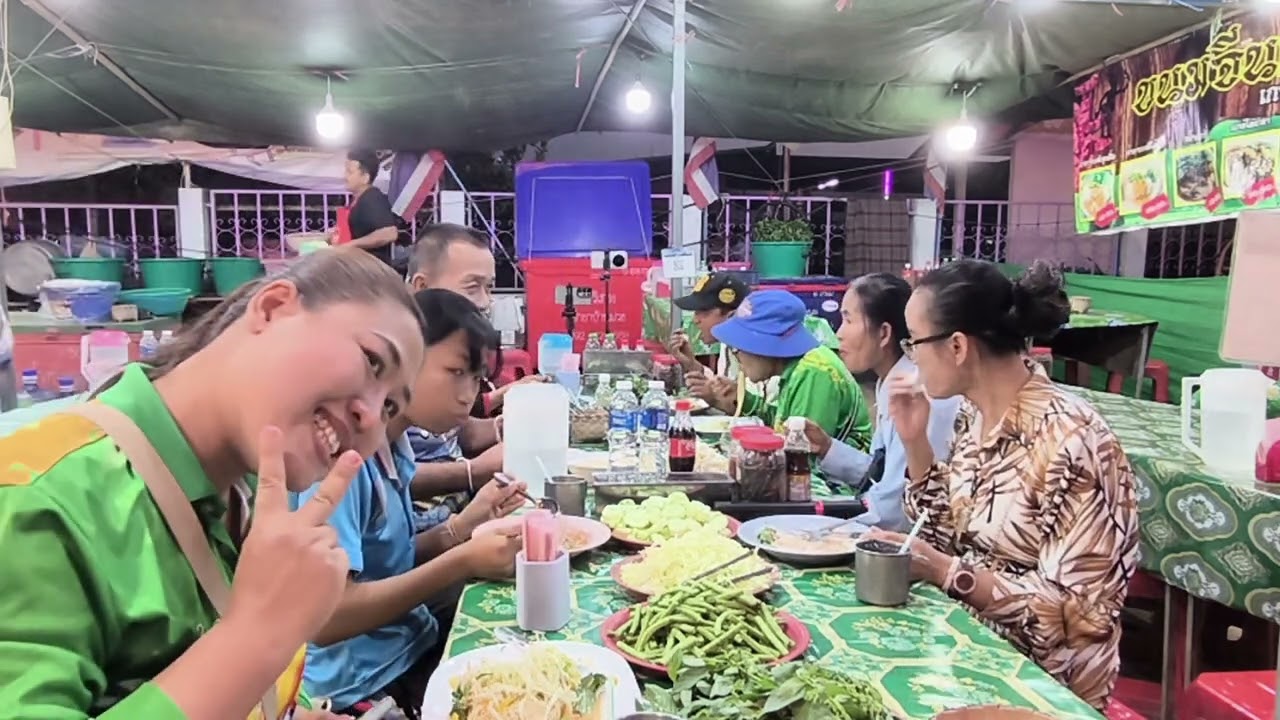 ป้าแต๋นพาเที่ยวงานบ้านม่วง  เจอเมนูโปรดอดใจไม่ไหวต้องจัด