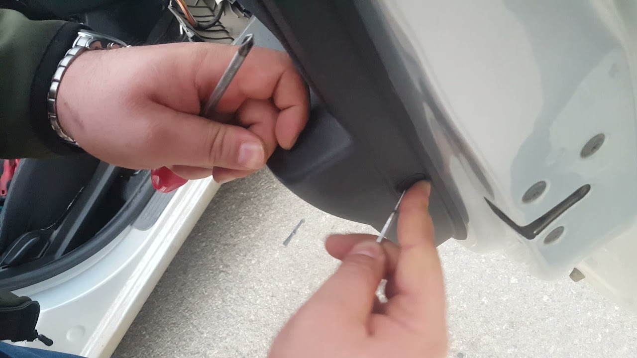 Hyundai Getz Kapı Döşemesi Sökme
