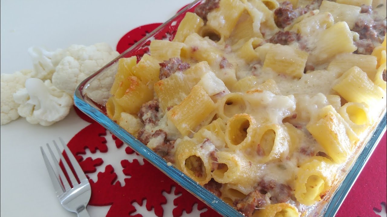 Pasta al forno con cavolfiore e salsiccia, Ricetta semplicissima e golosa