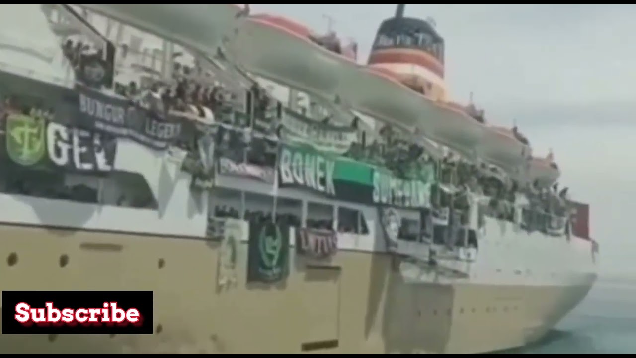 Bonek mania away makasar naik kapal
