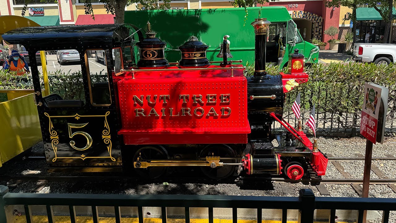 Nut Tree Train Ride Behind Historic #Locomotive #5 on Nut Tree #Railroad in #Vacaville, #California