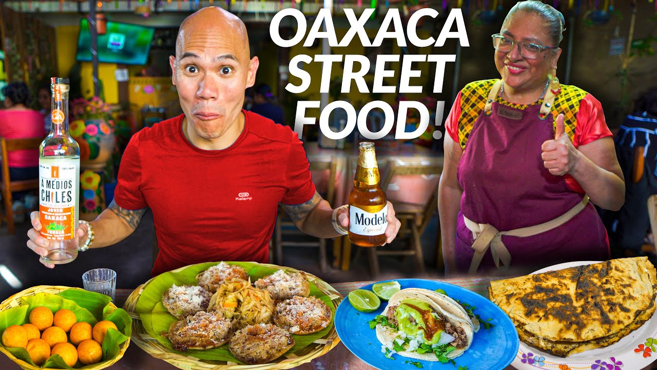 MEXICAN Street Food in Oaxaca City 🇲🇽 GARNACHAS, MEZCAL, TLAYUDAS & TACOS + OAXACA MEXICO FOOD TOUR