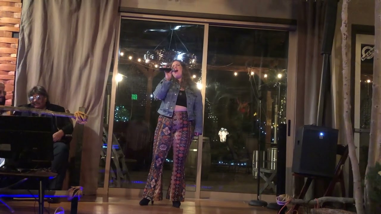 Trek Winery: 12/17 &ldquo;Wake up Alone&rdquo; Amy Winehouse