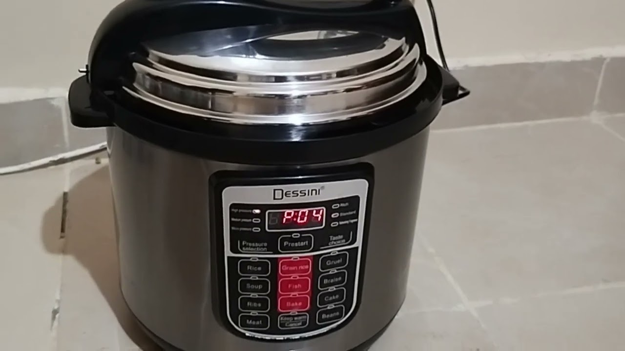 Cooking Rice and Lentils (Kamande)🤤  using Dessini Pressure Cooker