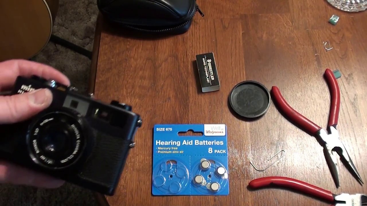 Minolta HI MATIC F Battery hack !