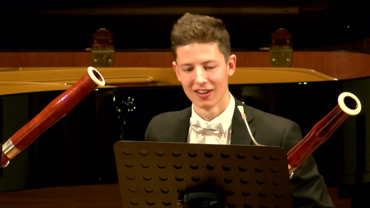 Jiří Suchý: Purpura; vánoční koledy: Veselé vánoční hody, Pásli ovce Valaši (fagotový kvartet)