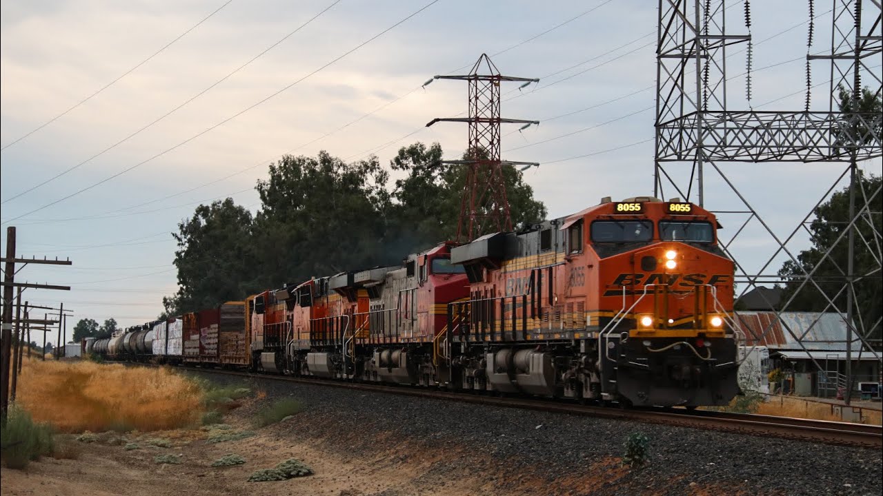 (K5HLB) BNSF 8055 leads Northbound H-BARPAS at Elverta Rd!!