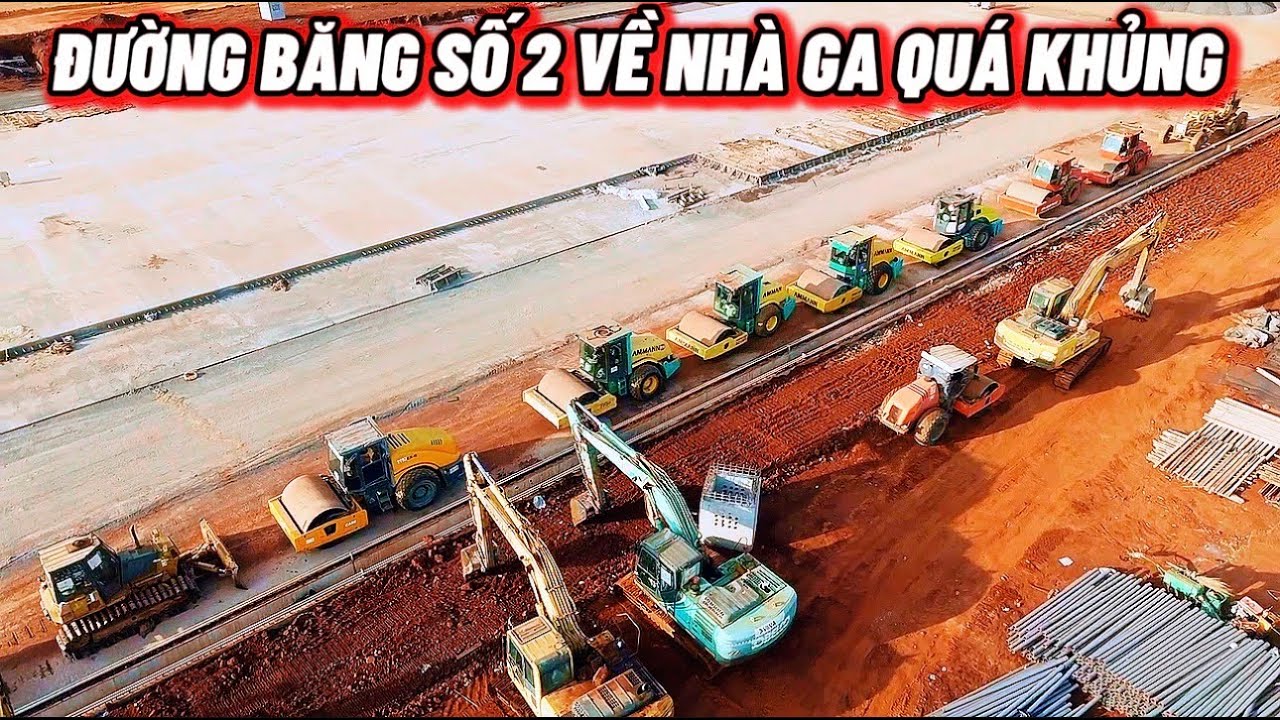 Истребители на посадочной полосе №2 просто потрясающие.