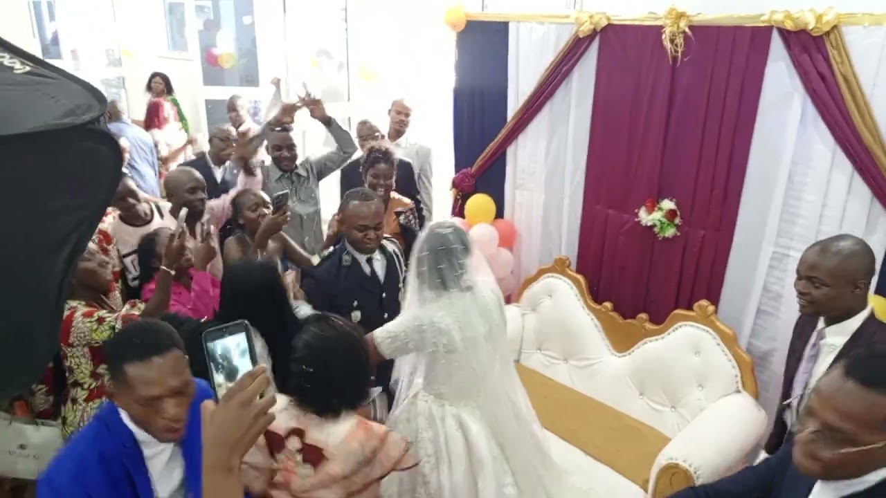 Consécration du mariage de Fr Mallon & Sr Henrietta