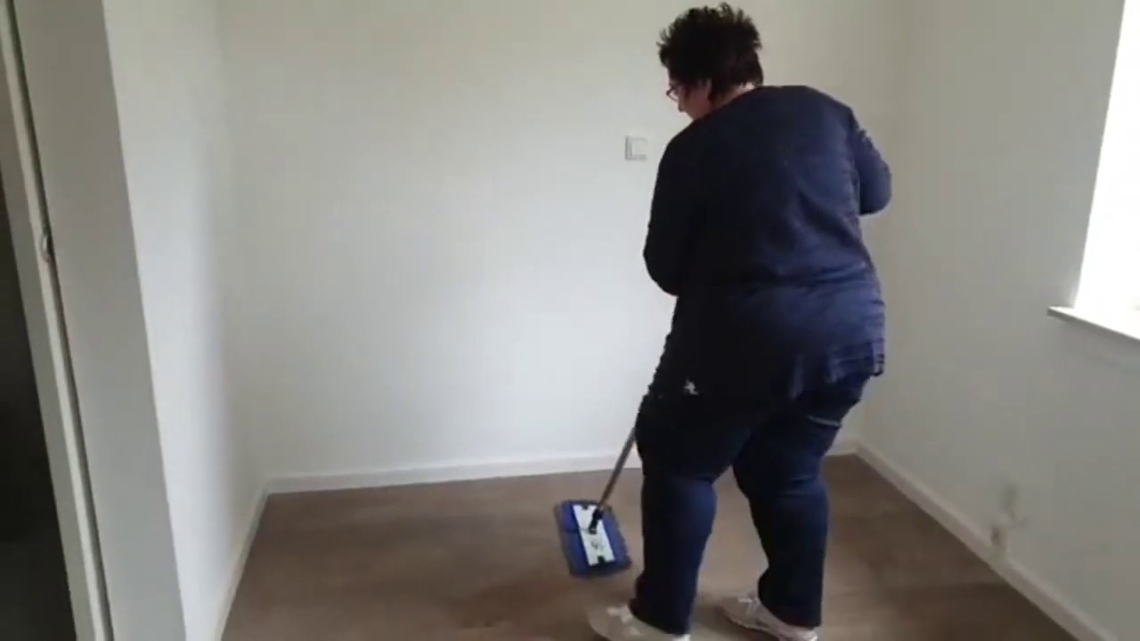 Designerfussboden mit Rillen richtig putzen!