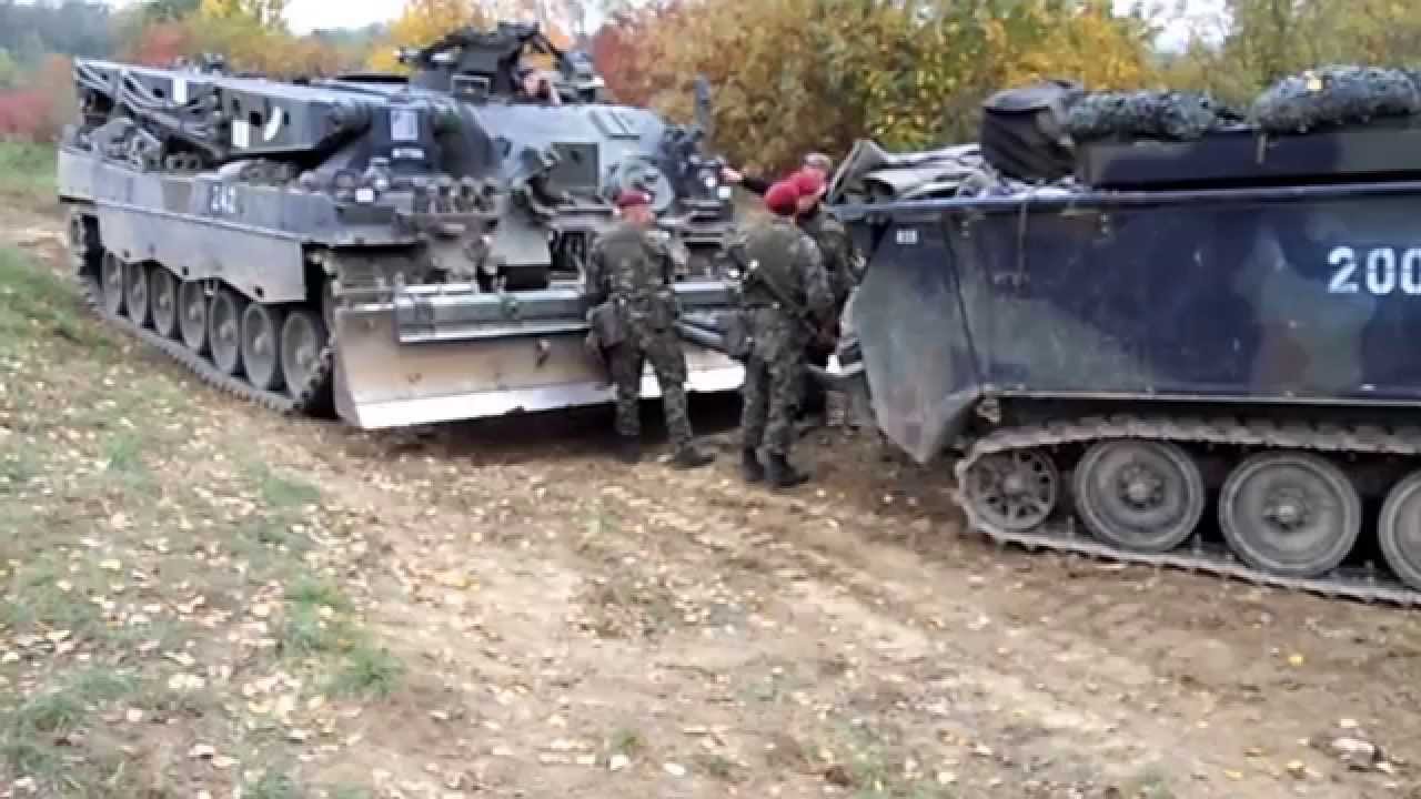Bergepanzer Entpannungspanzer Panzer Leopard Büffel im Einsatz