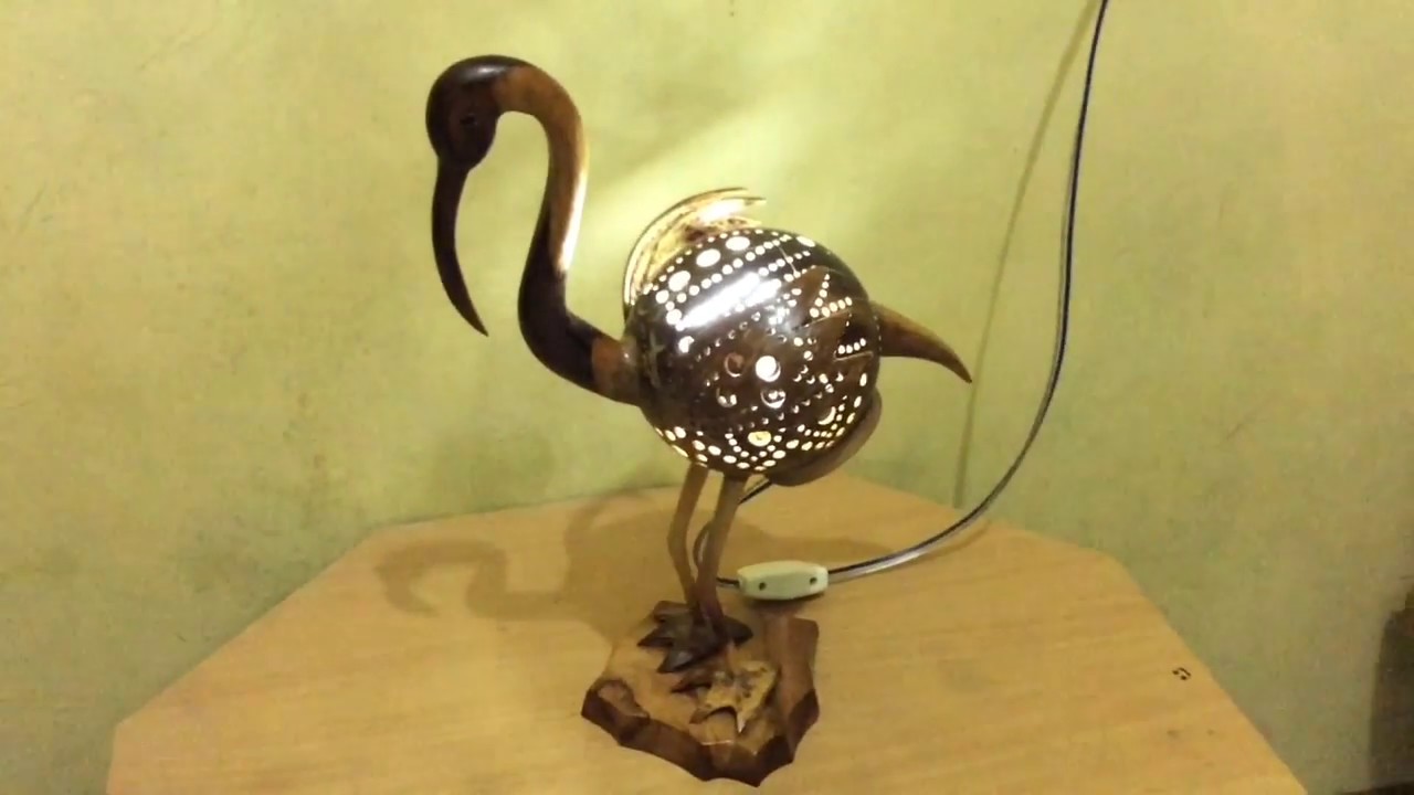 LAMPU HIAS UNIK dari BATOK KELAPA