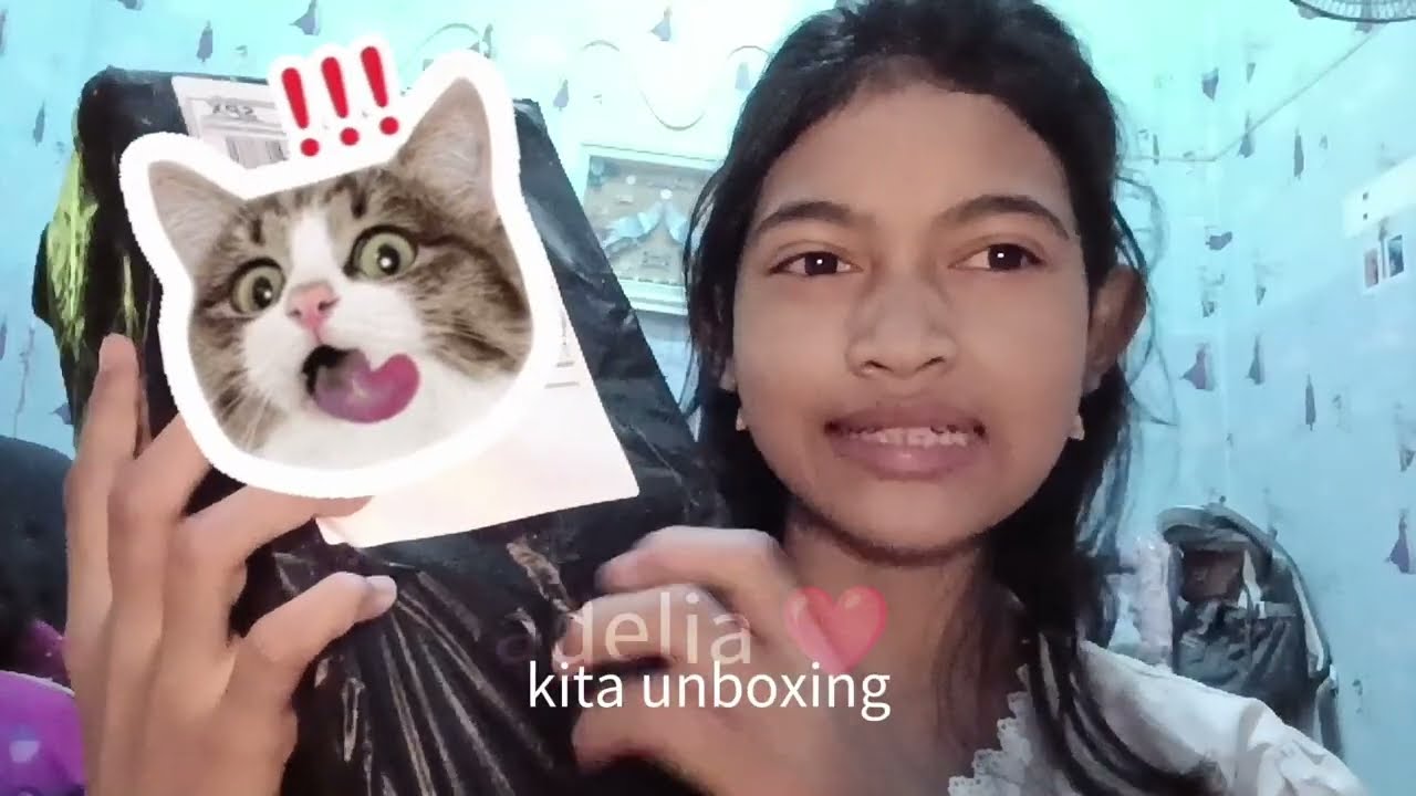 Unboxing paket lagi😚🤭