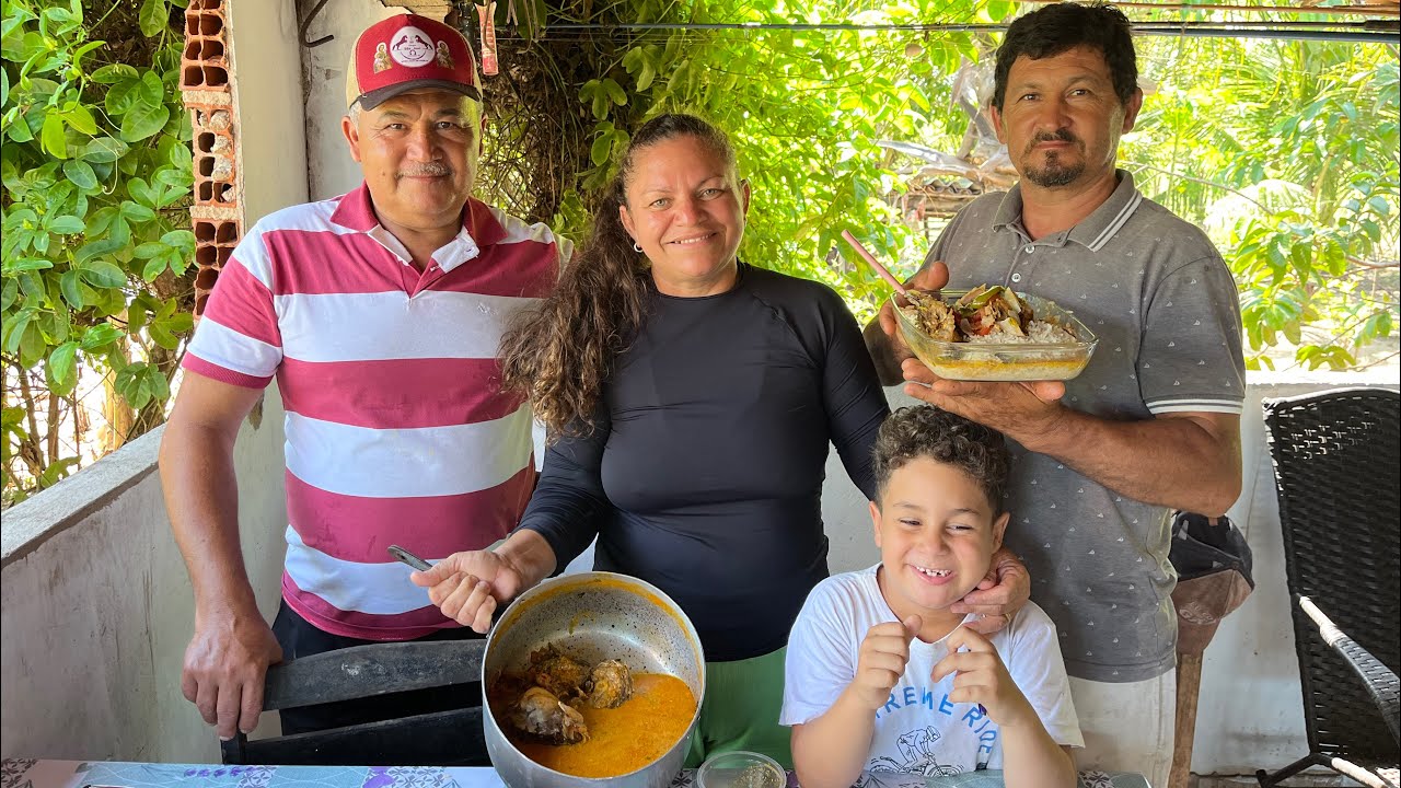 Recebemos um Monte de Peixe e Fizemos Aquele Molho Especial no Recanto Lino 🐟🔥🥘