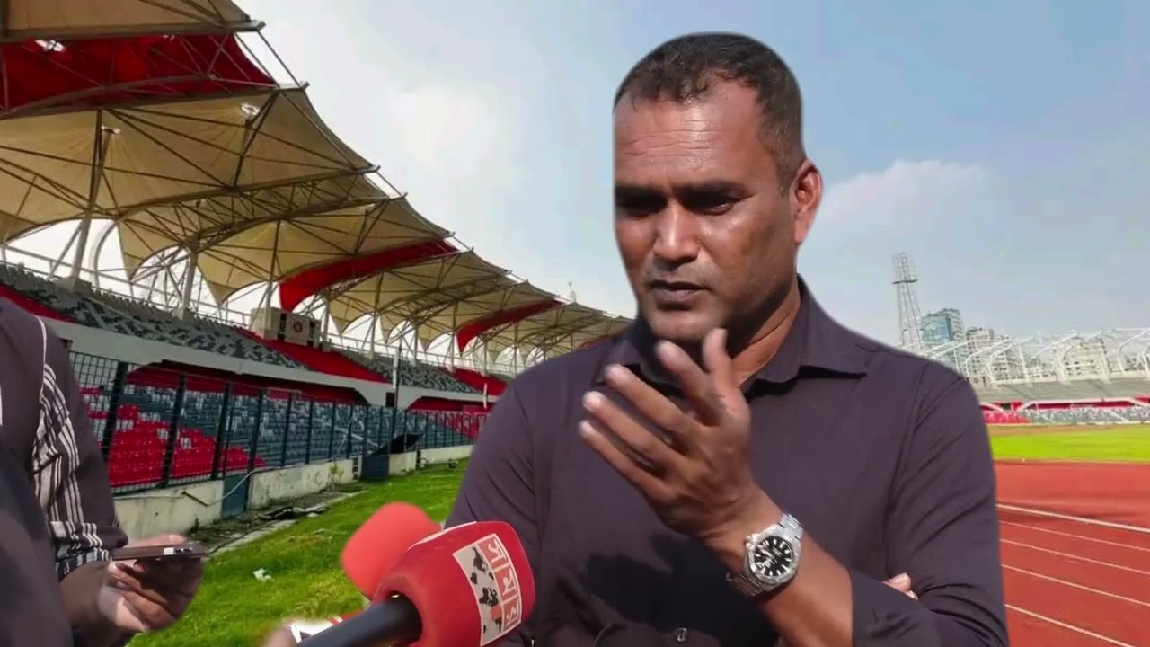 আসিফ নজরুল ক্রিকেটারদের সাথে মিথ্যা কথা বলেছেন। 