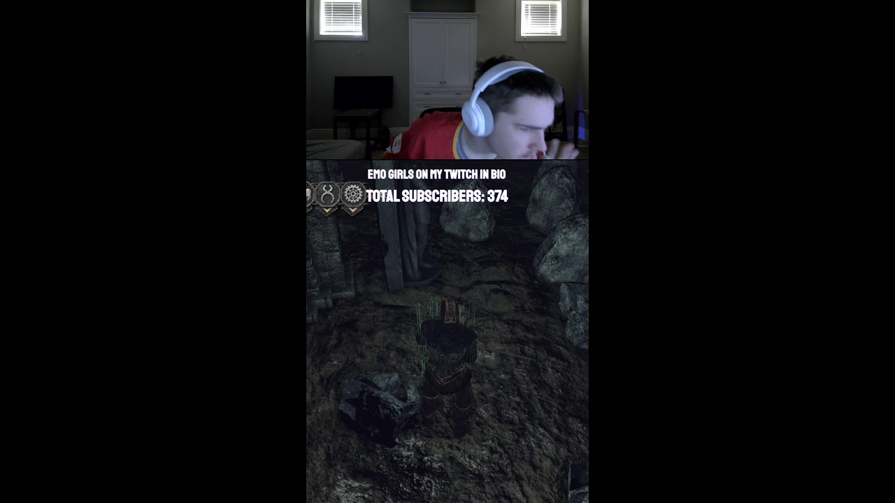 Losing my mind day 8 - First playthrough - Advice welcome