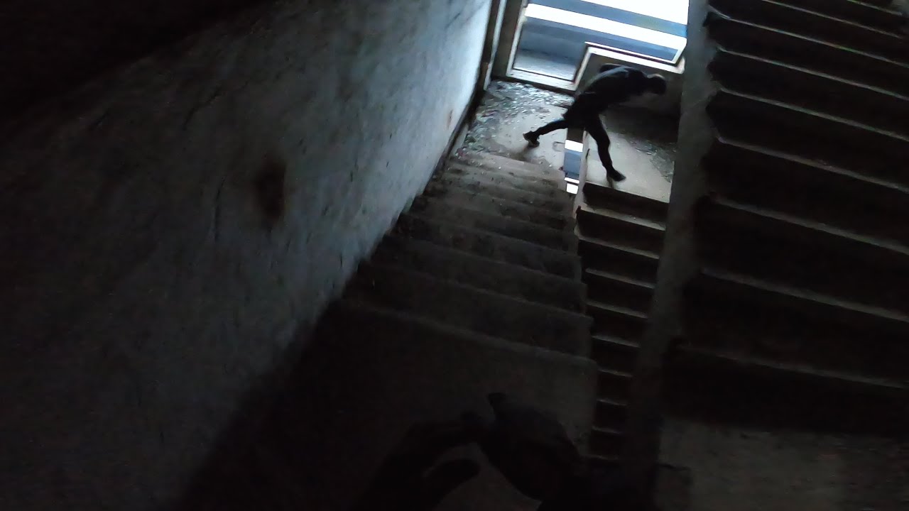 The police are watching my live streams and they came to catch me. Try to catch me mister police