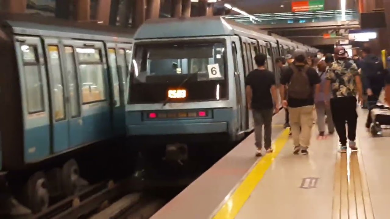 NS-93's en estación Vicente Valdés.