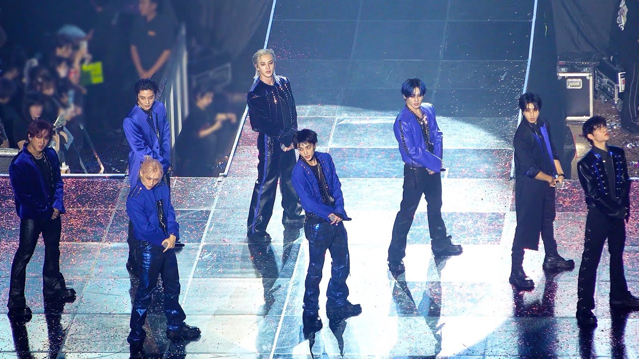 Stray Kids - Performance (INTRO + Chk Chk Boom + Walking On Water) fancam / 2025 KWDA
