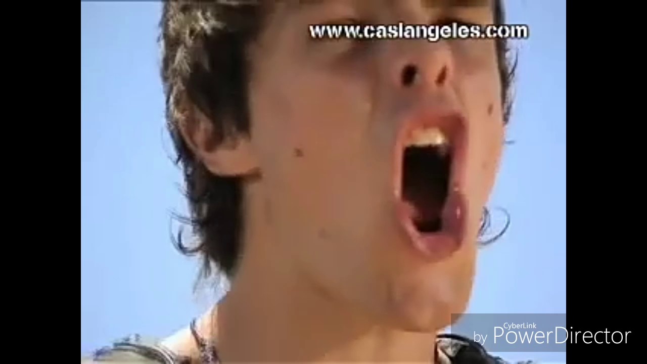 Casi angeles - resiste