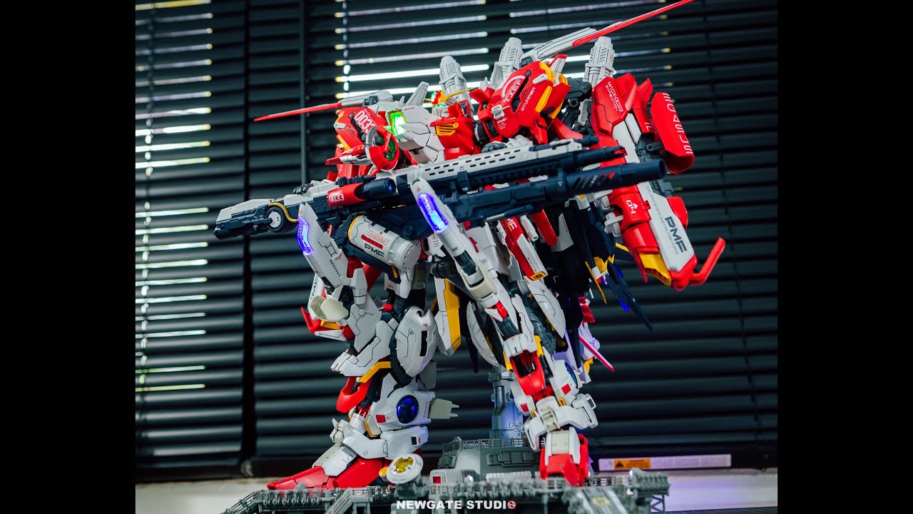 NEWGATE STUDIO I Review 1/72 MASX-33 Expedition Tief Sturmer [Red Ver.]