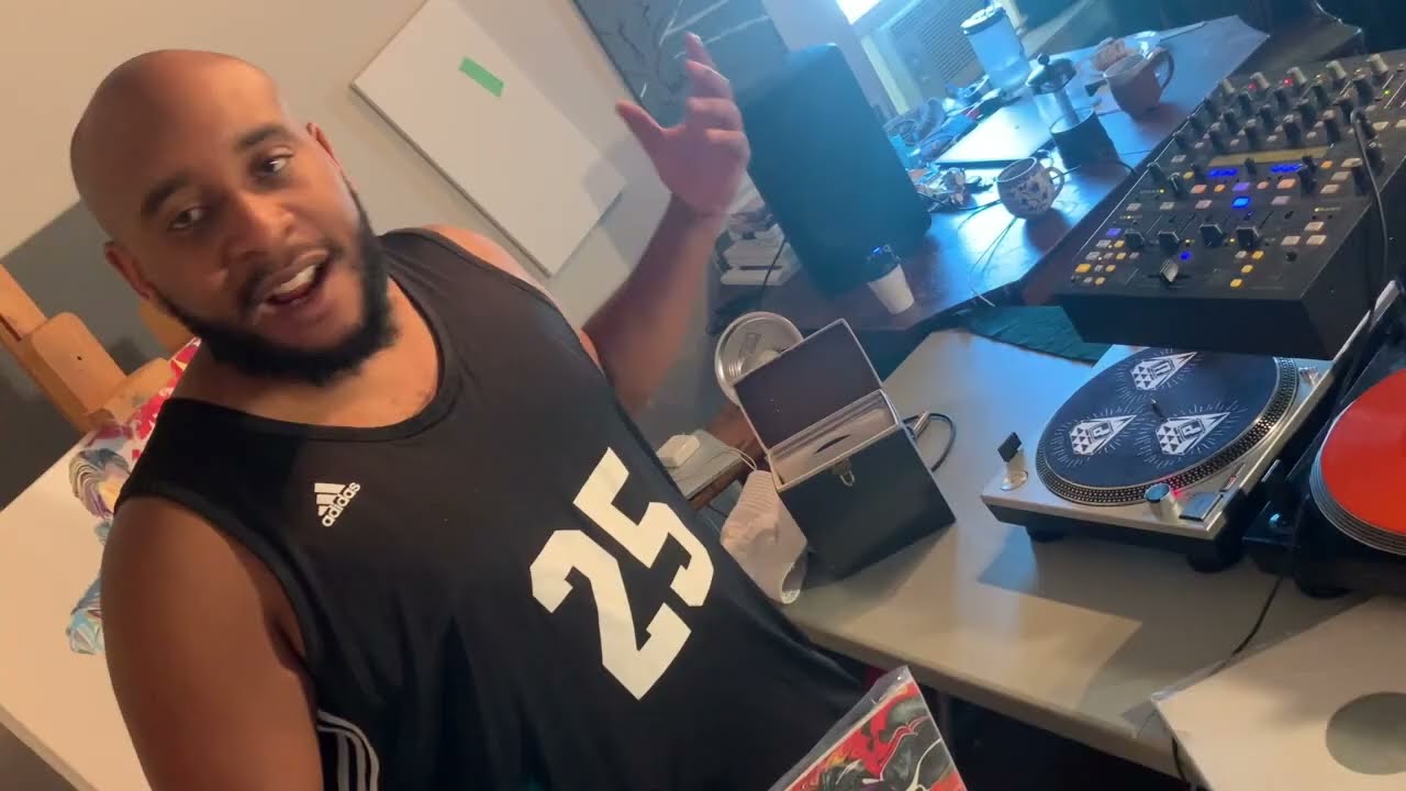 IN THE STUDIO WITH Bryson Wallace, DJ