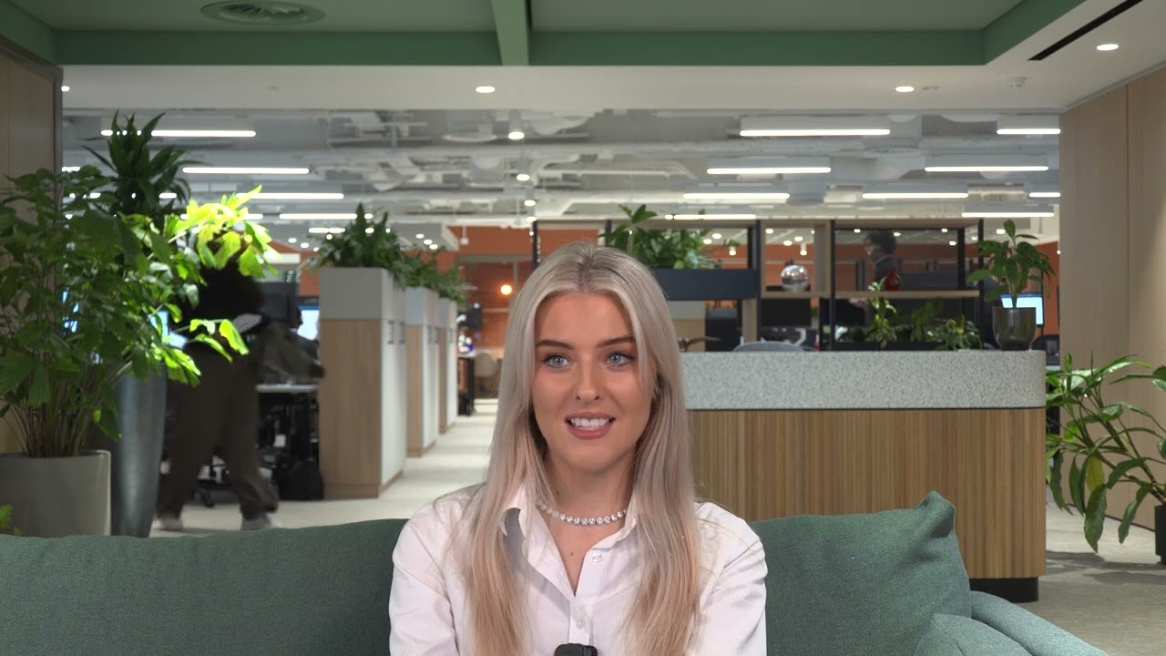 Myth busters: lawyer sign-on bonuses, with Eleanor Middleton
