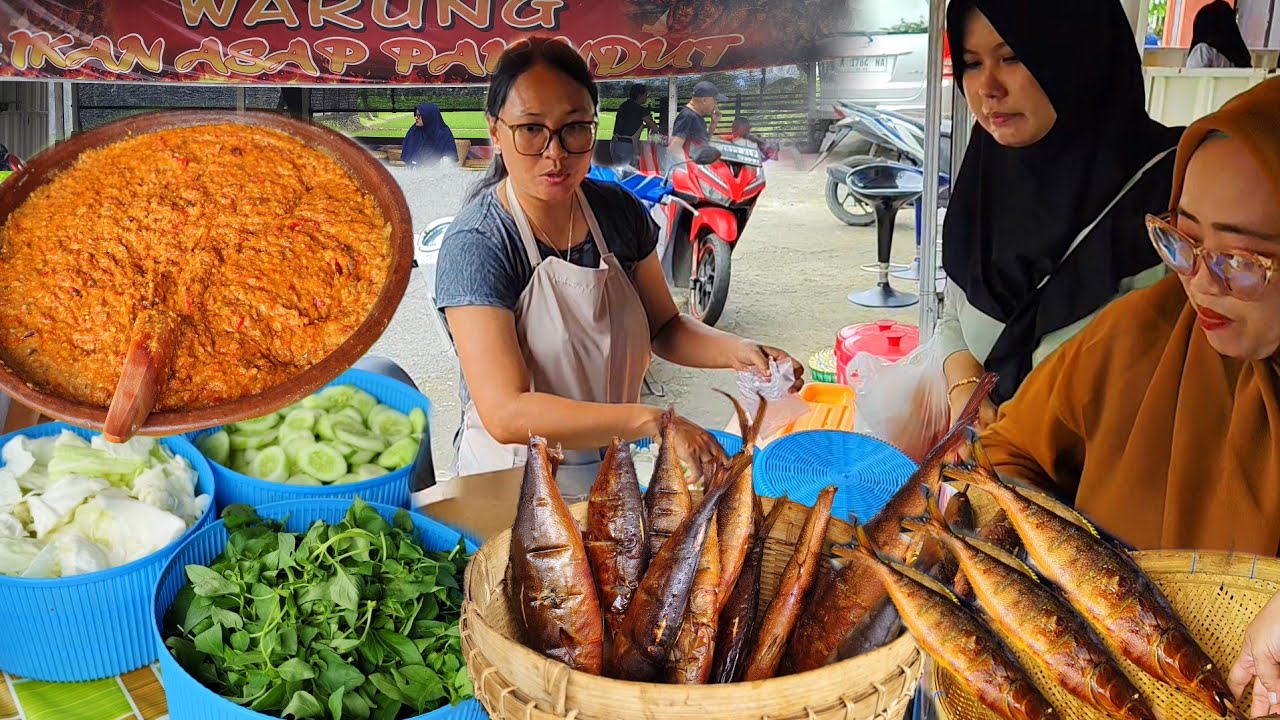 WARUNG BELUM BUKA PEMBELI RELA REBUTAN ANTRIAN! IKAN ASAP PAK NDUT SUPER ENAK DAN MURAH 