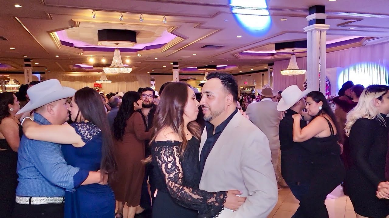Baile con La Original Banda Limon en Los XV de Benita Urquizo