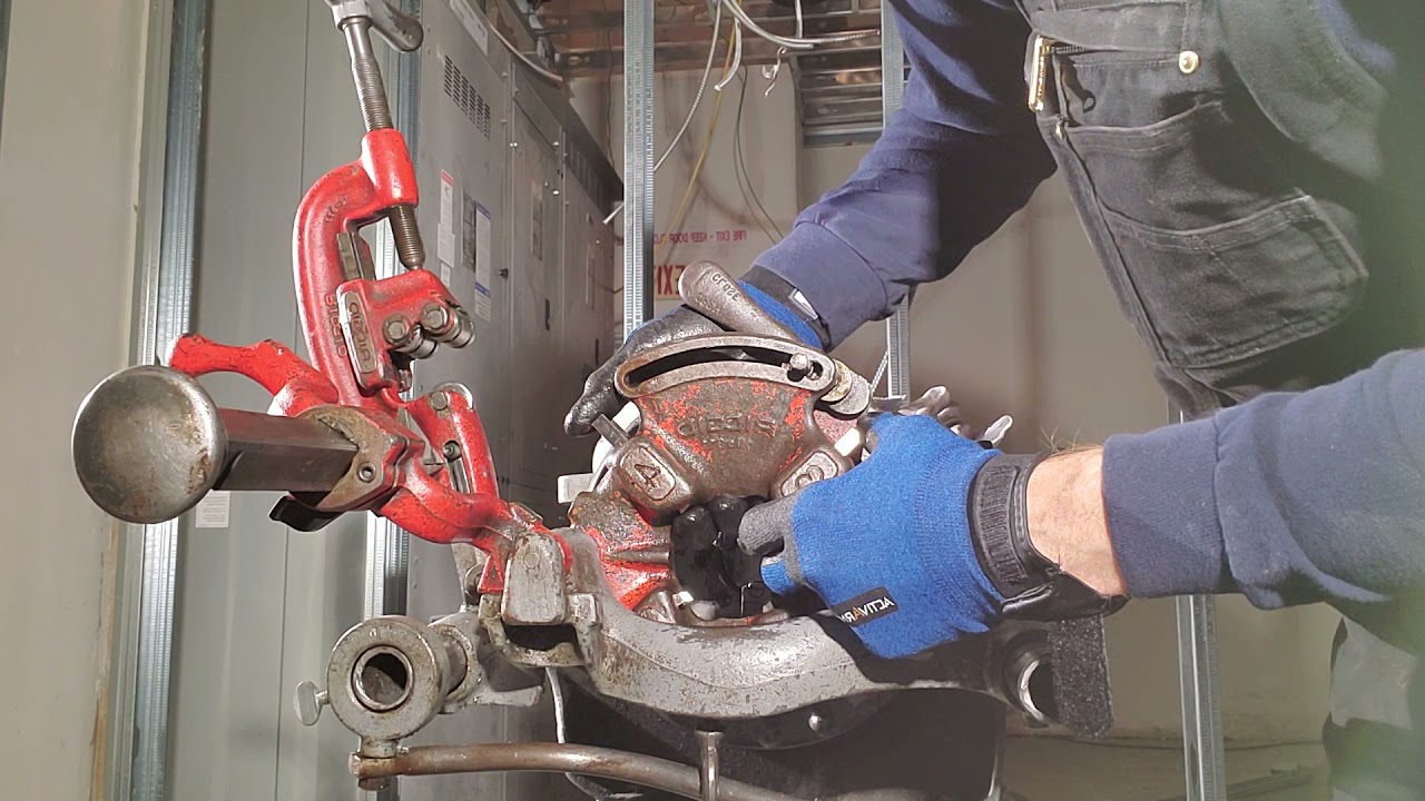 WATCH THIS BEFORE Changing Dies On Rigid 300 Threader