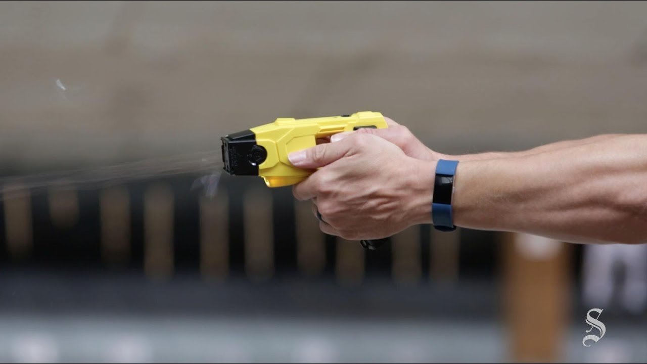 Taser training for police officers