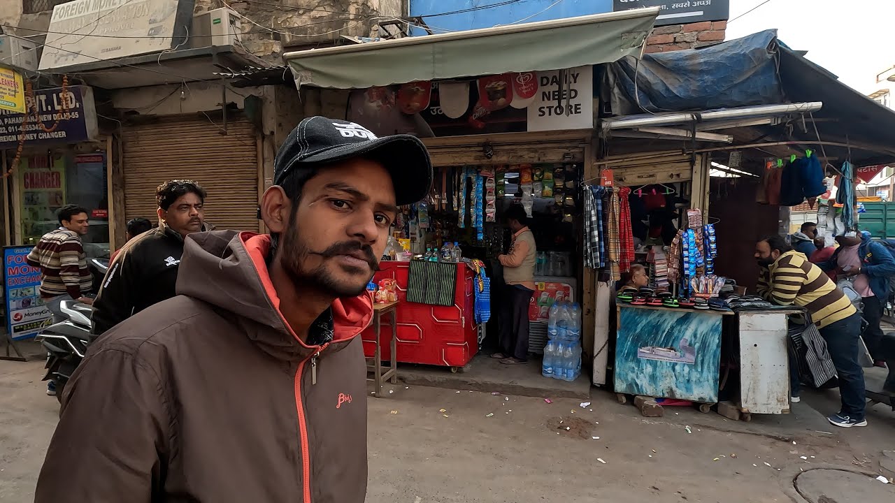 Solo In India's Most DANGEROUS Hood: Paharganj, Delhi 🇮🇳