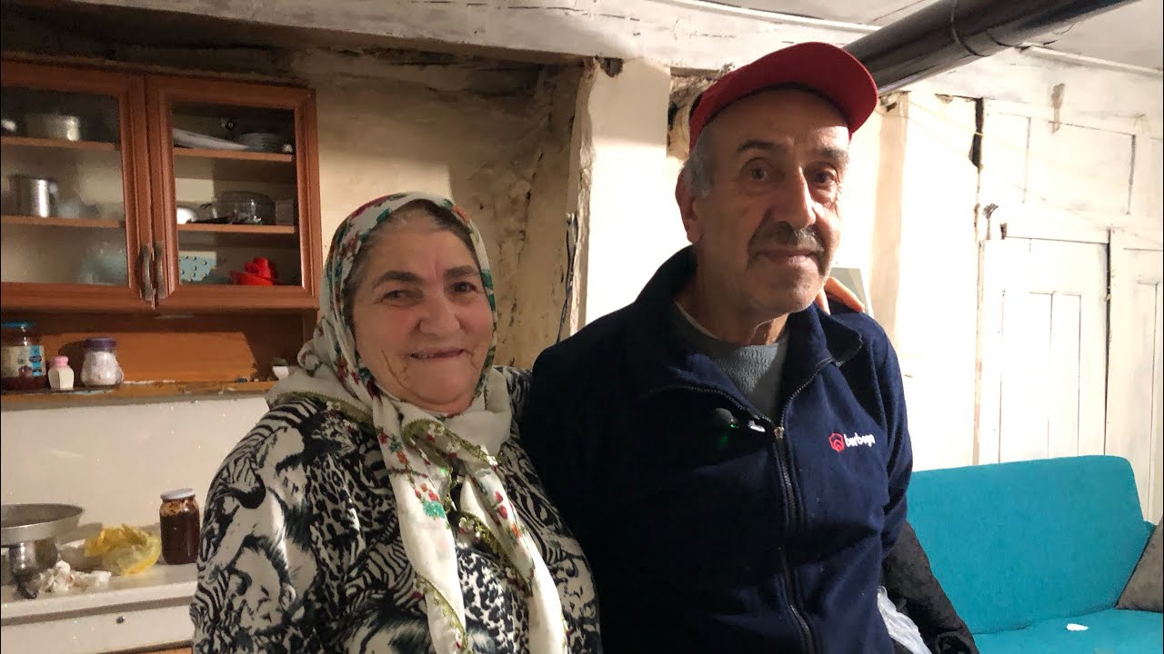 3. AMASYA da YAŞAYAN SON ERMENİ AYAKABI TAMİRCİSİ RAPAYEL DAYDAYIN EVİNE MİSAFİR OLDUM .SAĞOLSUNLA🙏🙏