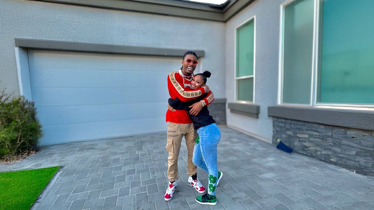 ROYALTY TOOK CJ SO COOL BACK 😳