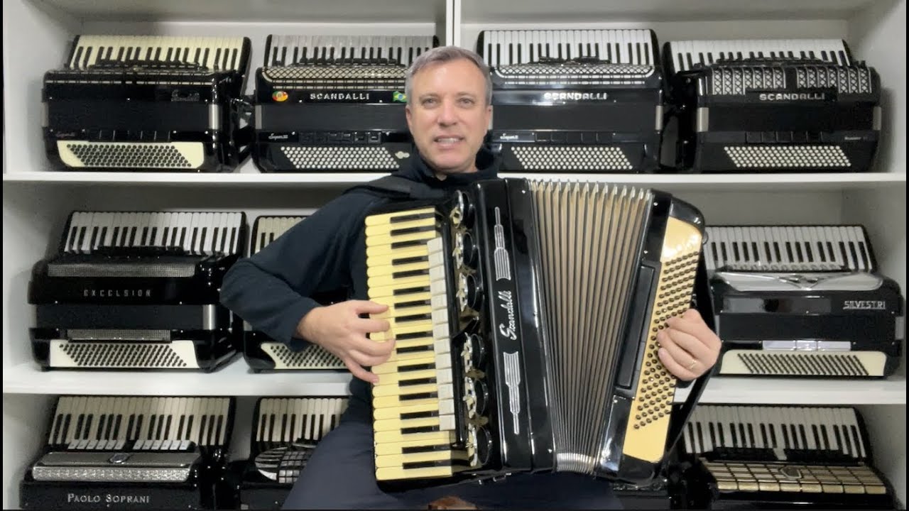 Acordeon Scandalli Brevetto - Quarta de Voz - 13/6 Registros - 11.3 kg - 48 cm - Jeferson Oliveira