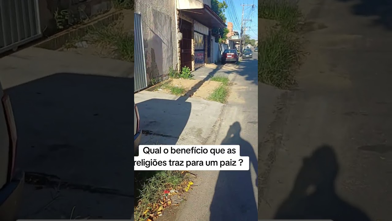 Temos o Deus das religiões que so funciona dentro de um livro. 