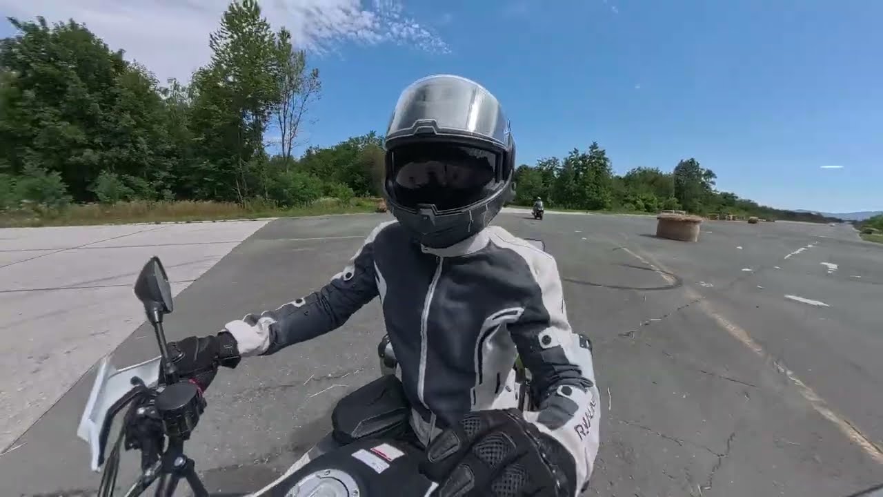Zeljava Air Base Tajna baza lotnicza Chorwacja wyprawa motocyklowa CFmoto 700mt 2025