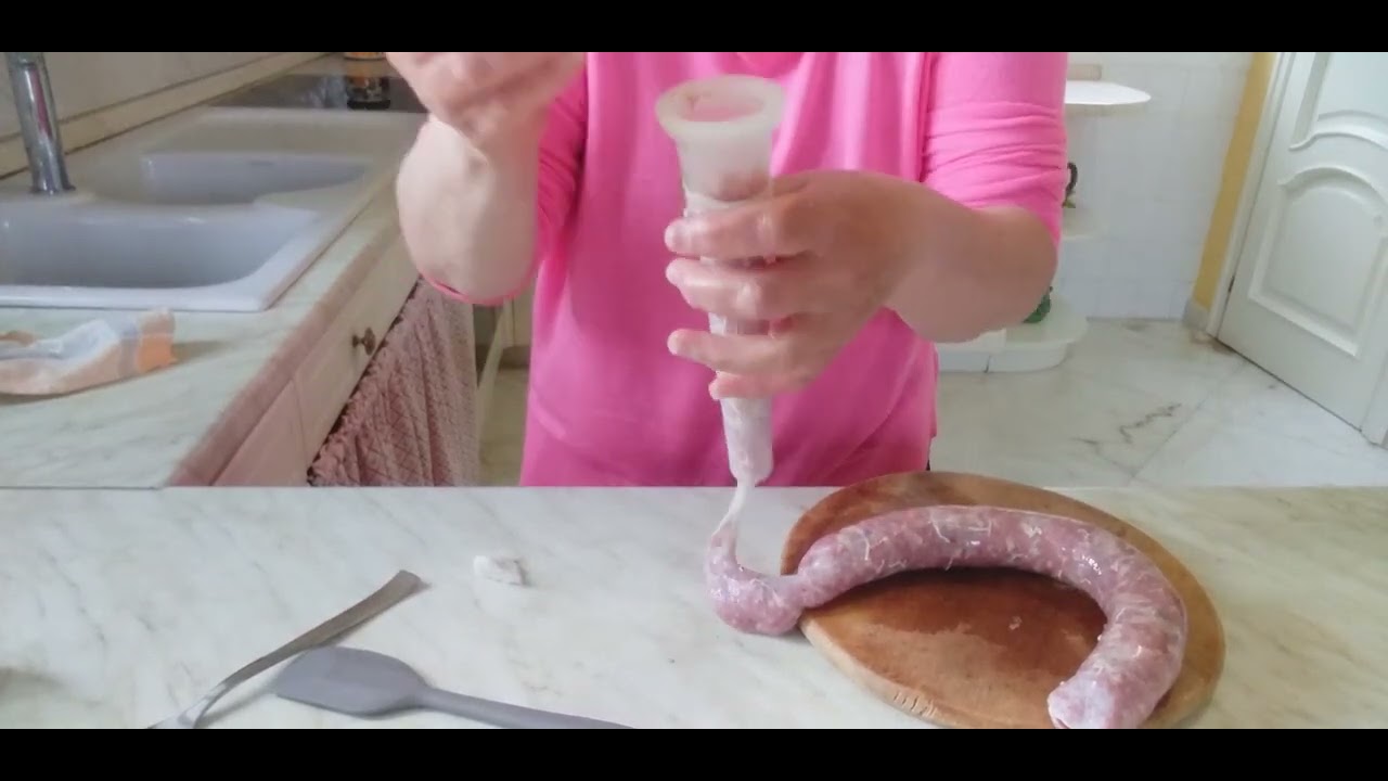 Salsiccia fresca di maiale fatta in casa ,spiegata passo passo.