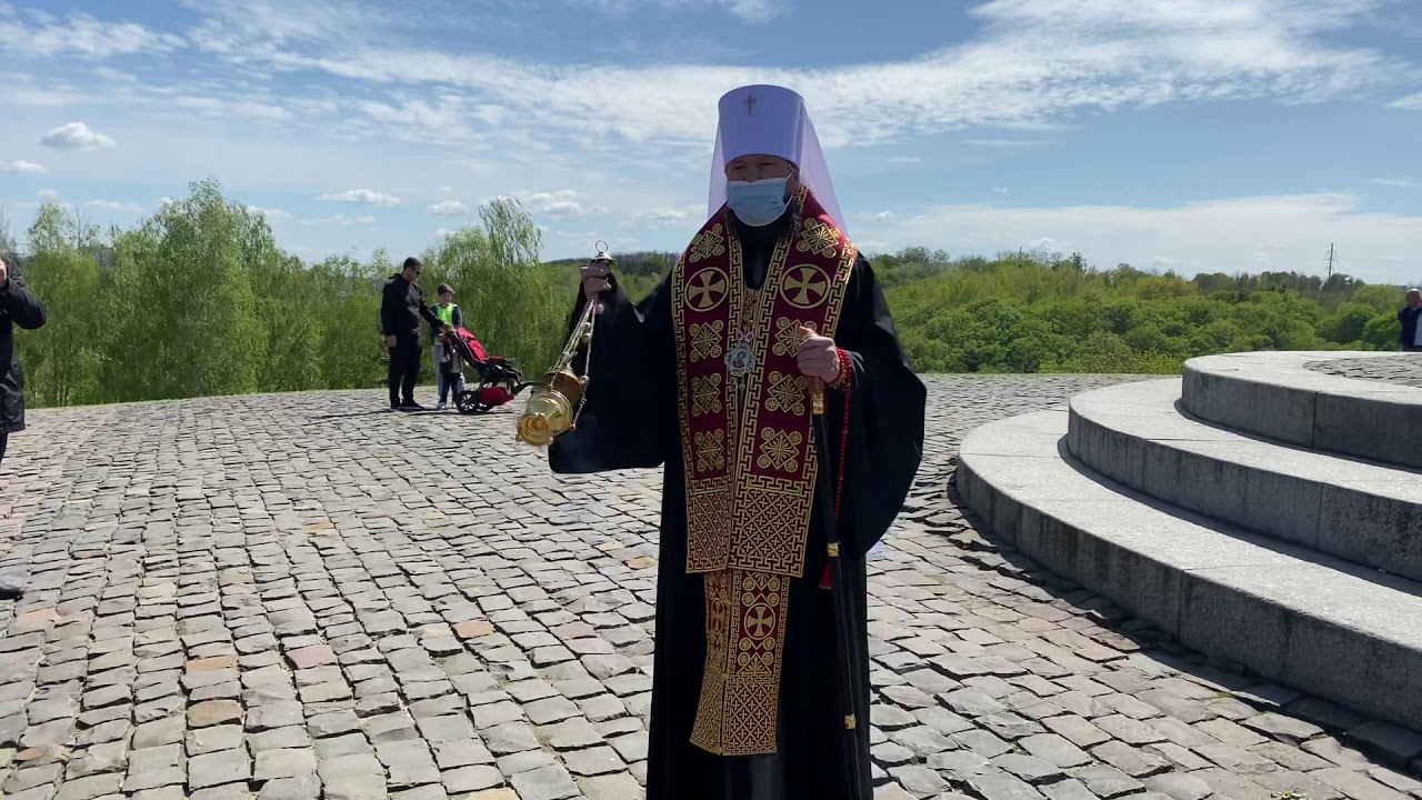 Митрополит Никодим разом із духовенством вшанували пам’ять воїнів Великої Вітчизняної війни!