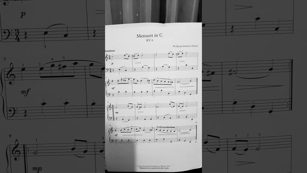 Starting 'Menuett in C'