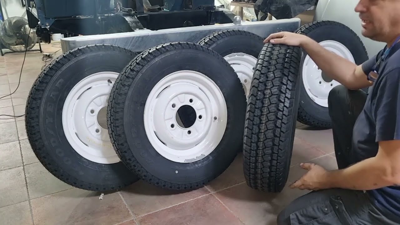 Neumáticos nuevos para mi Land Rover Santana