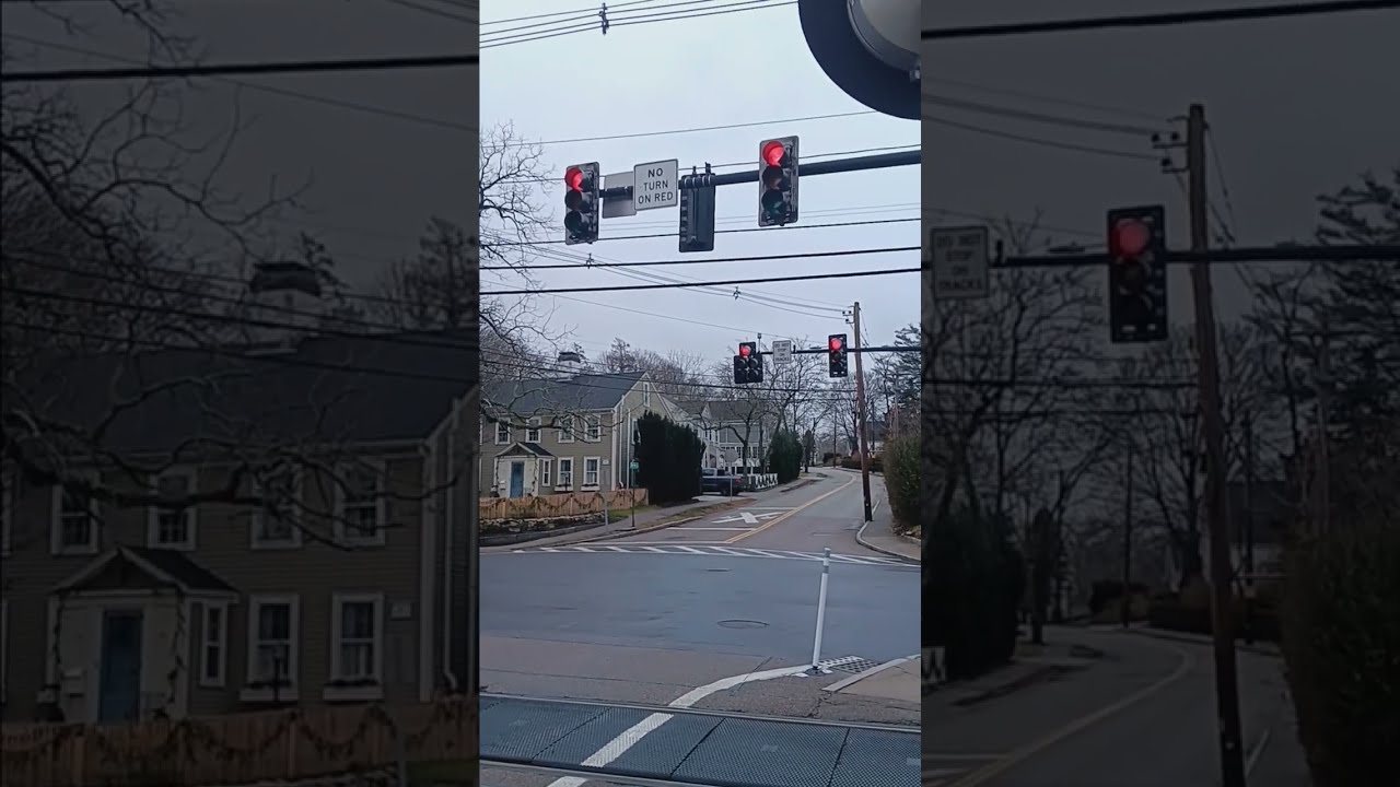 Rare Incandescent McCain PV Traffic Lights, Crossing Gates and Signals (Hersey St & South St)